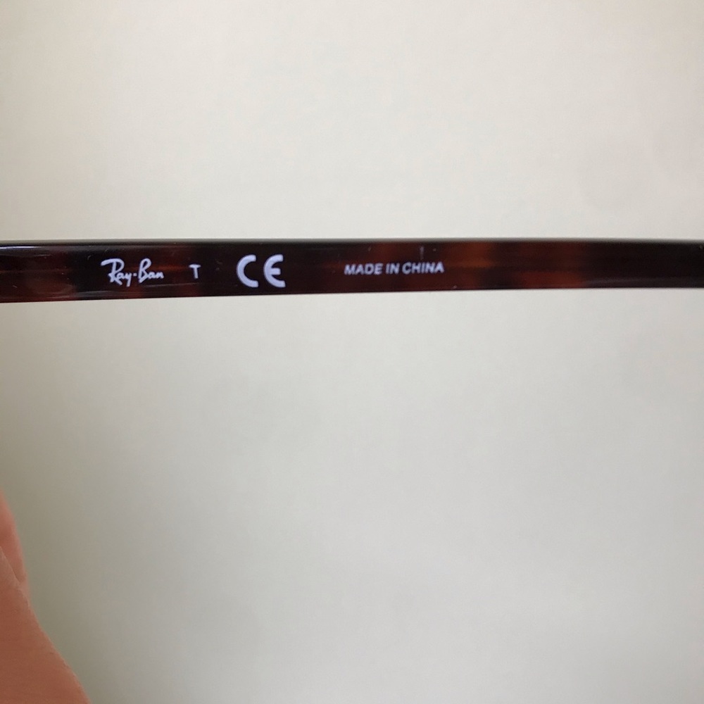 Ray-Ban Tortoise Shell Frame Sunglasses - image 5